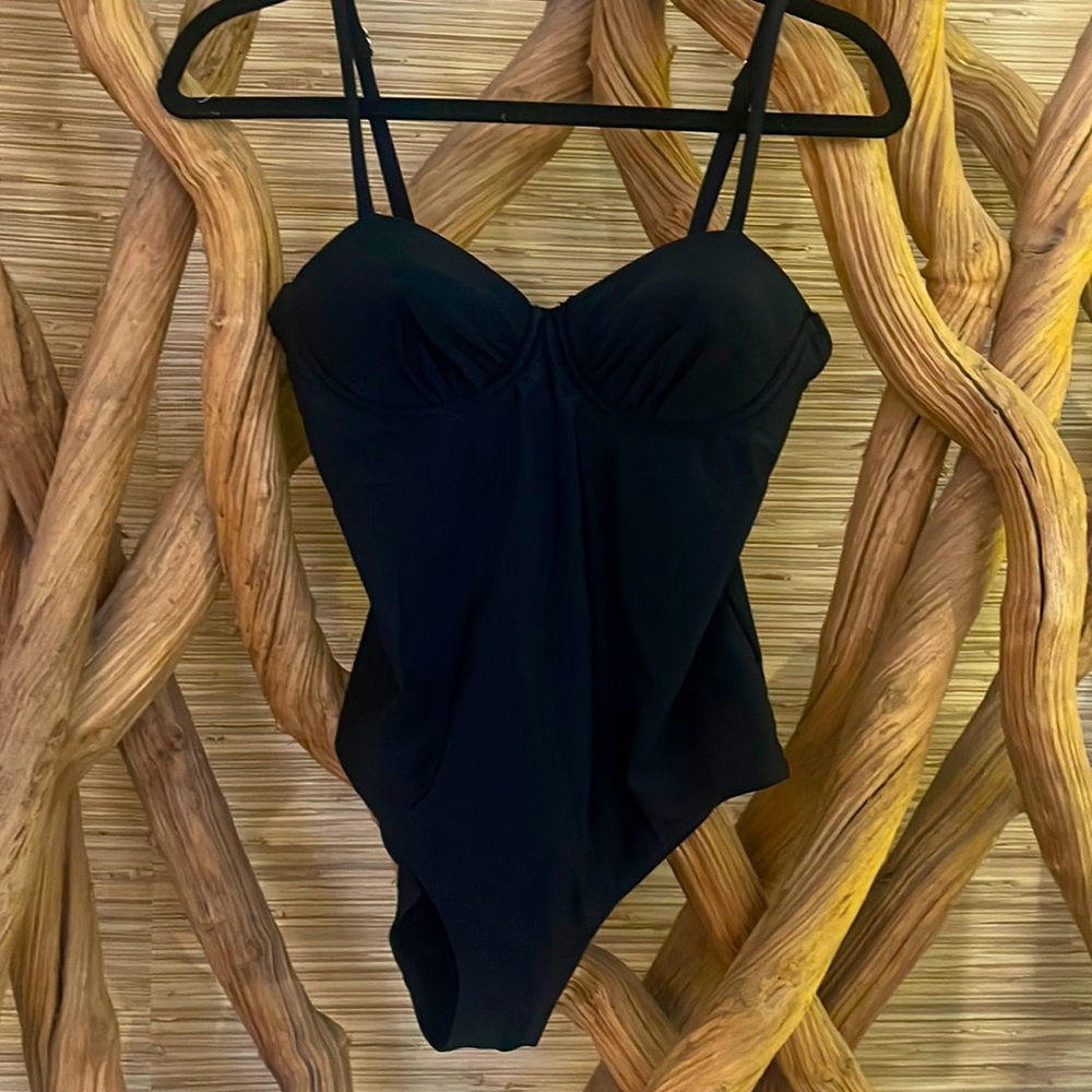 Cabana life size M black bathing suit one piece